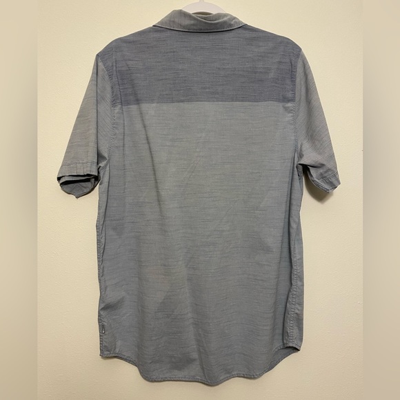 NorthFace Button Up Shortsleeve - Picture 2 of 3